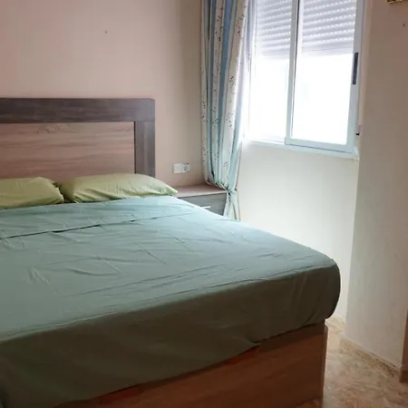 Apartamento En La Playa De Locos דירה *